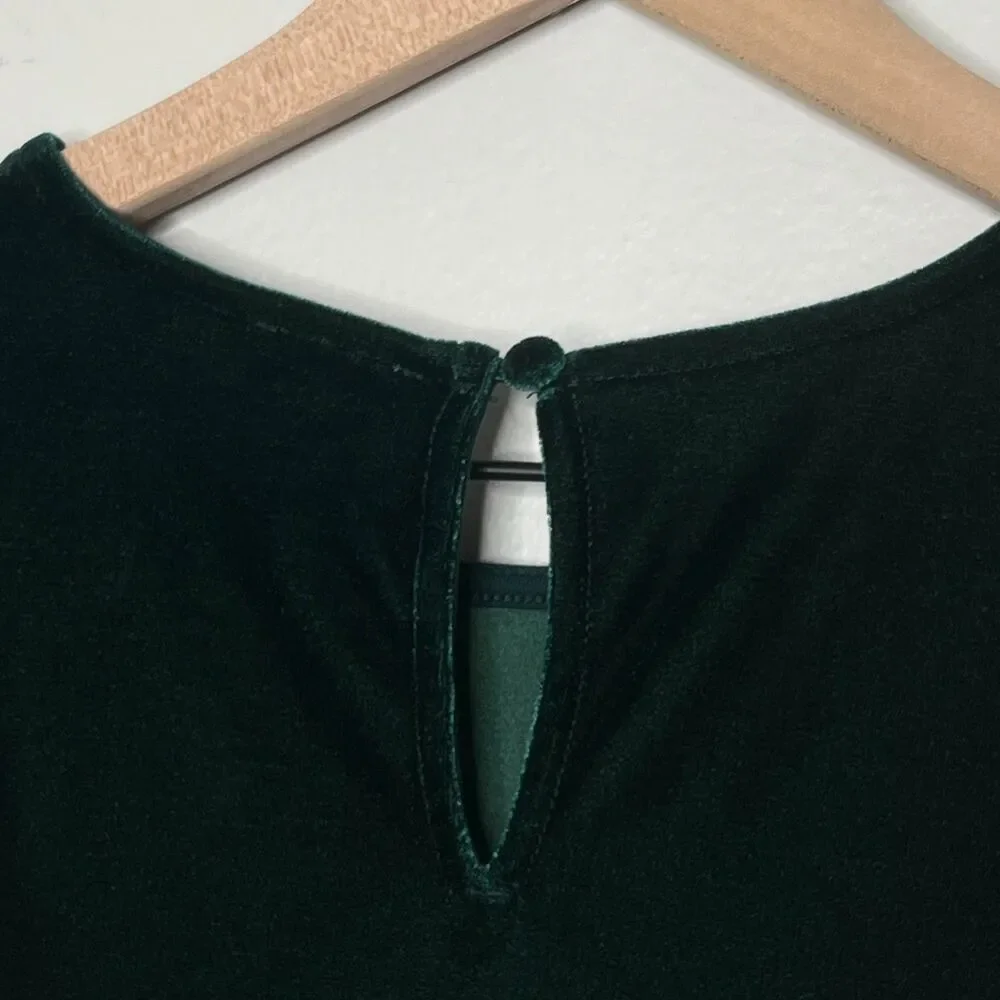 J.Crew Womens Velvet Top Small Green Holiday Event Quiet Luxury Feminine Soft‎